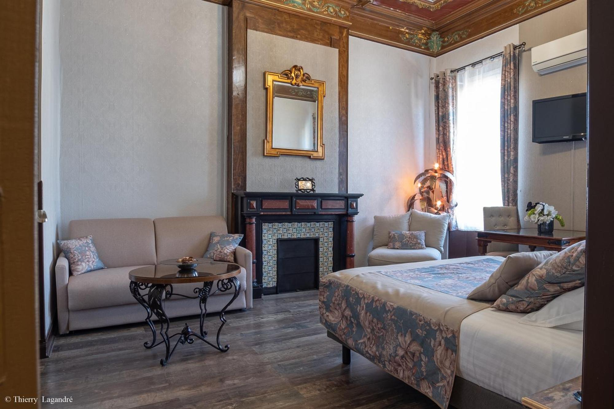 Hotel De Charme Le Provence Salon-de-Provence Zewnętrze zdjęcie