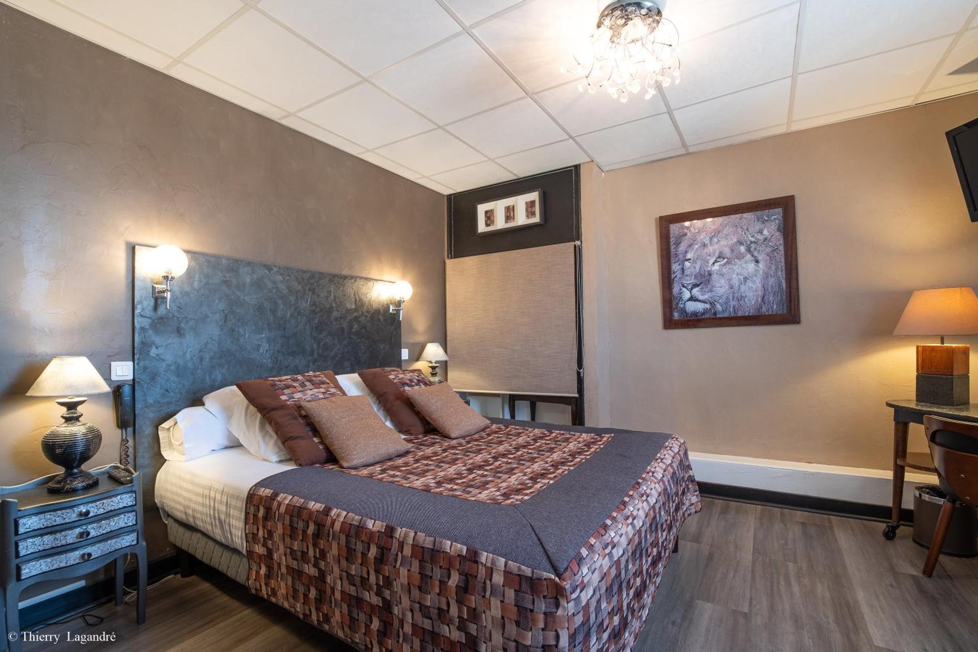 Hotel De Charme Le Provence Salon-de-Provence Zewnętrze zdjęcie